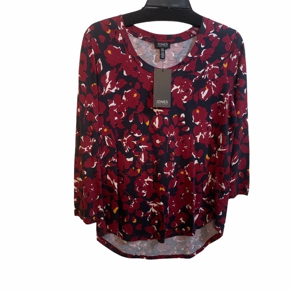 Jones New York Tops - Jones New York maroon blouse